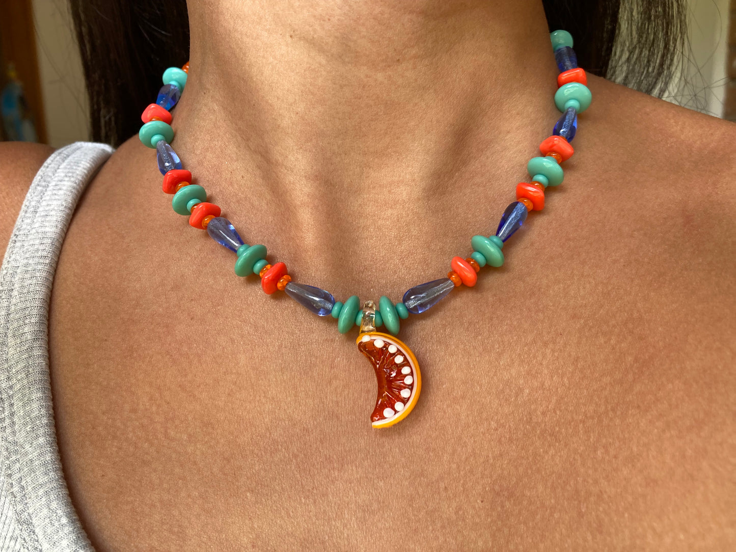 COLLAR NARANJA