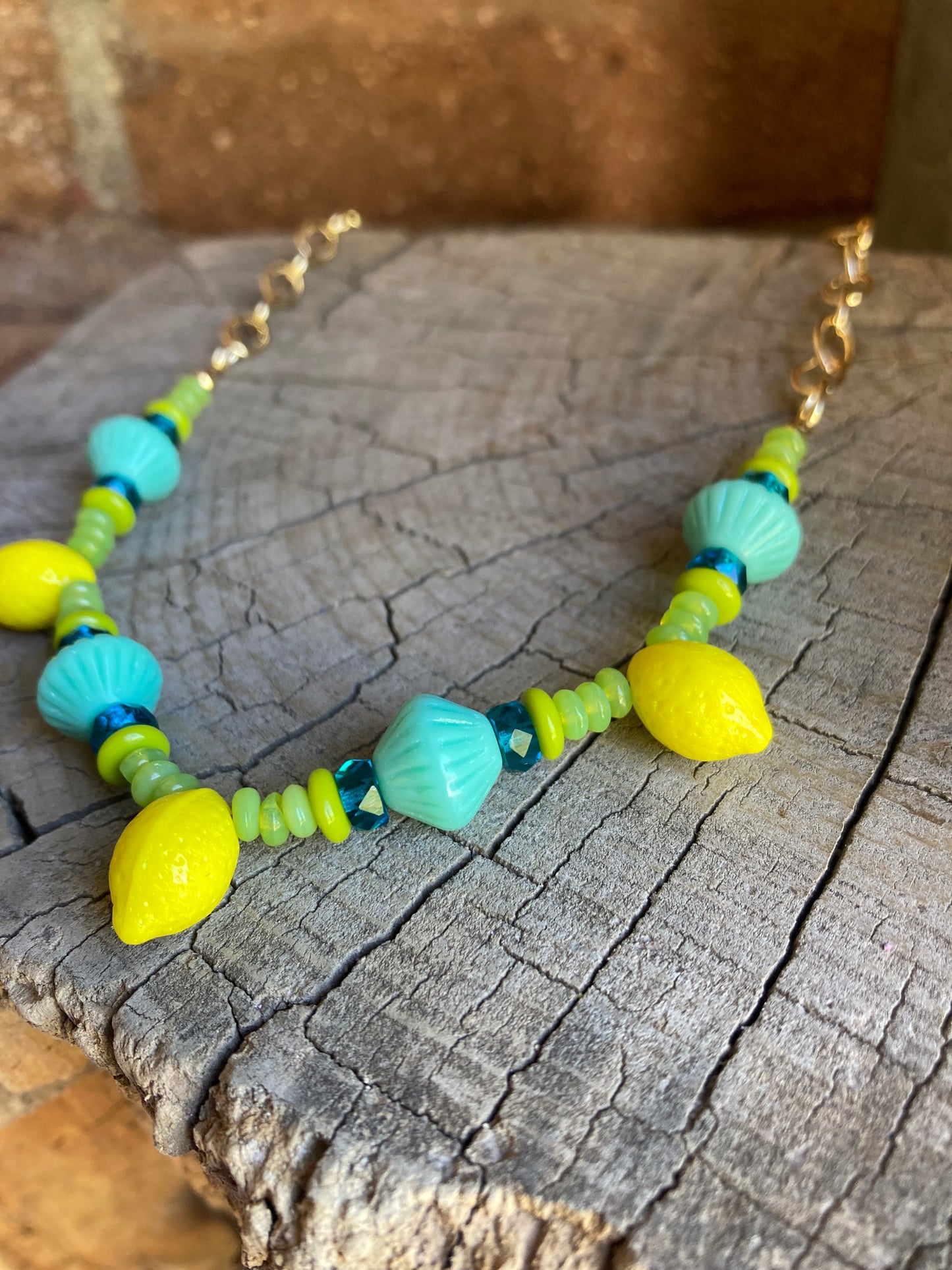 COLLAR MAKE LEMONADE!