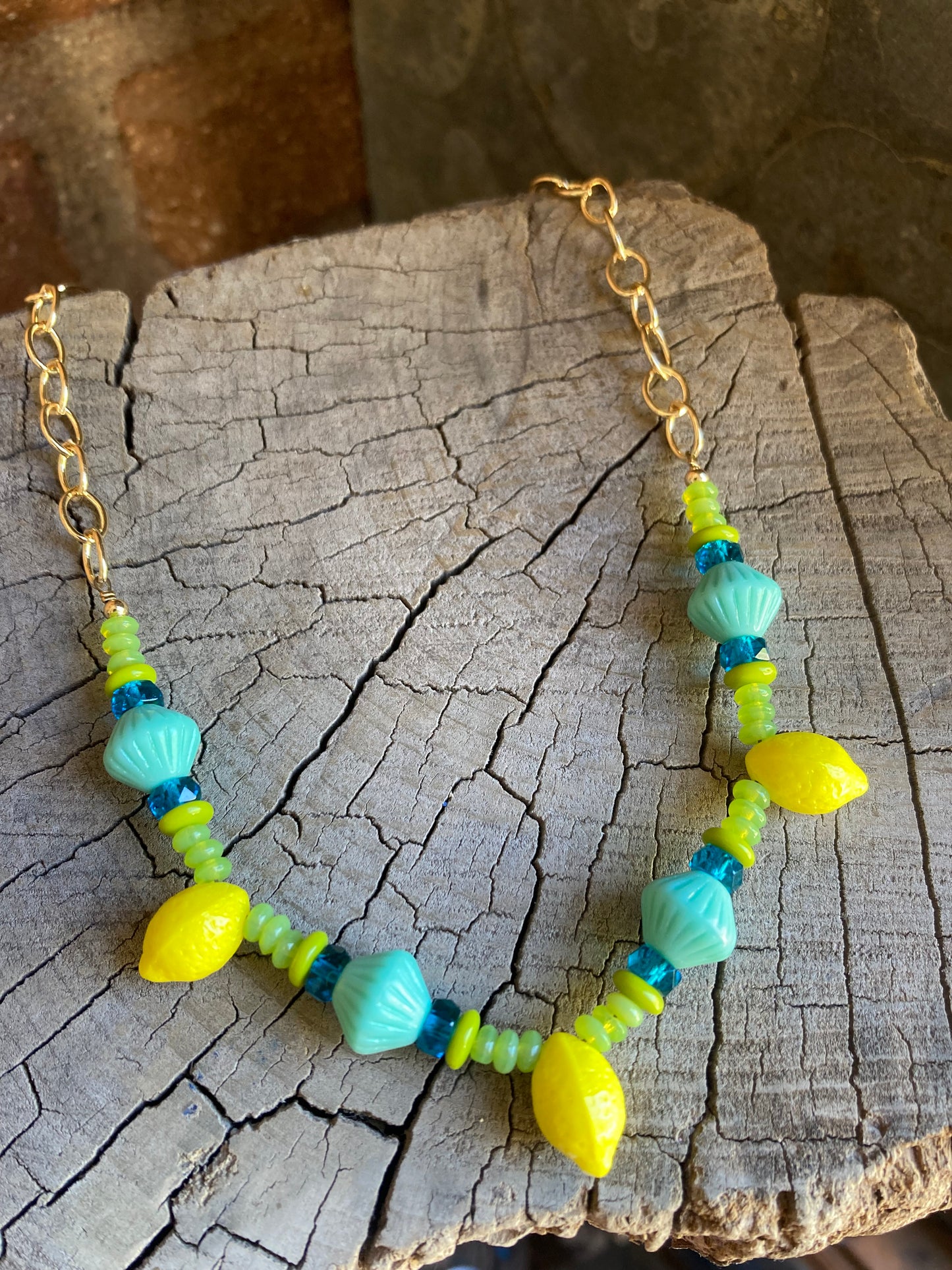 COLLAR MAKE LEMONADE!