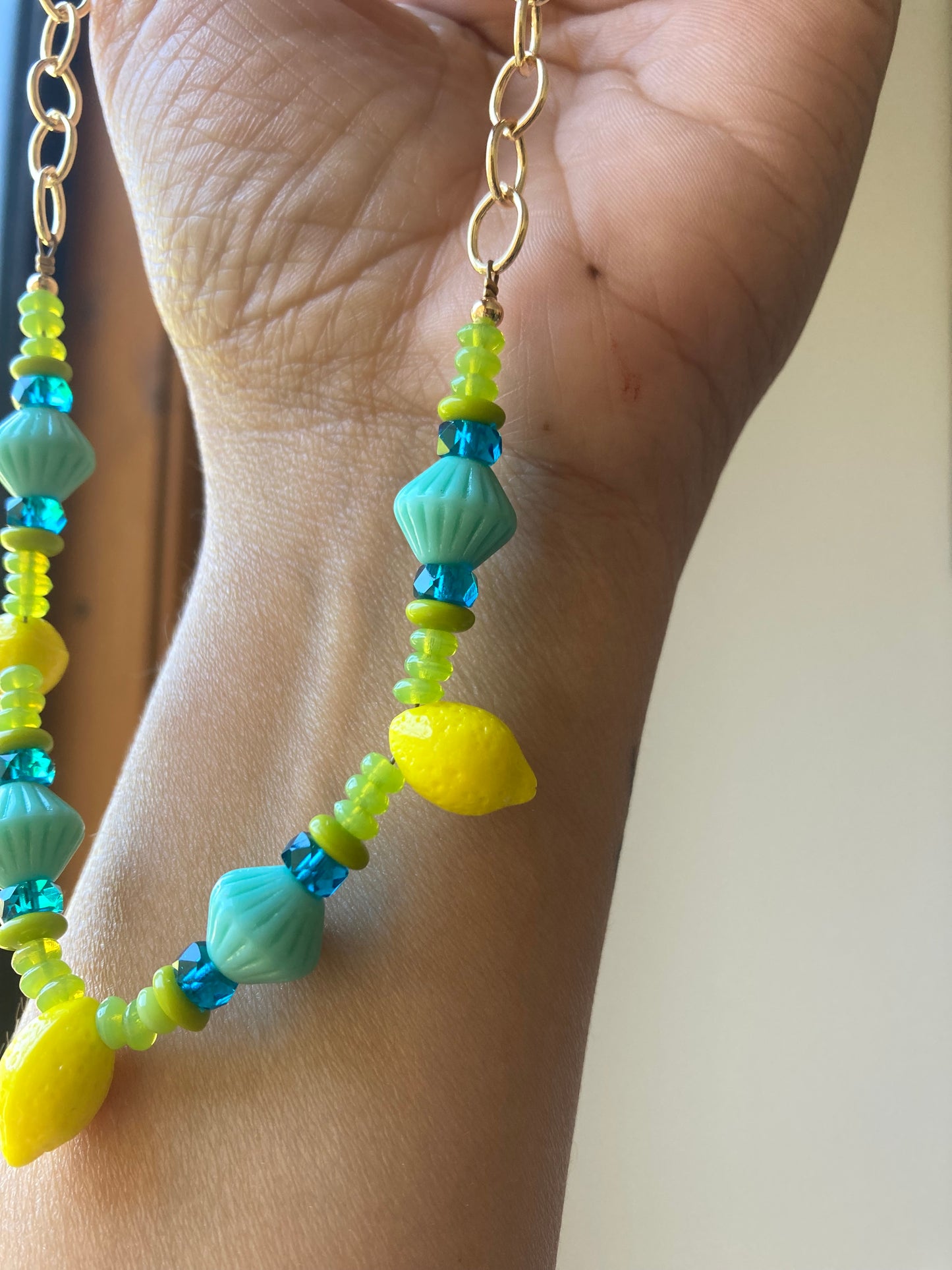 COLLAR MAKE LEMONADE!