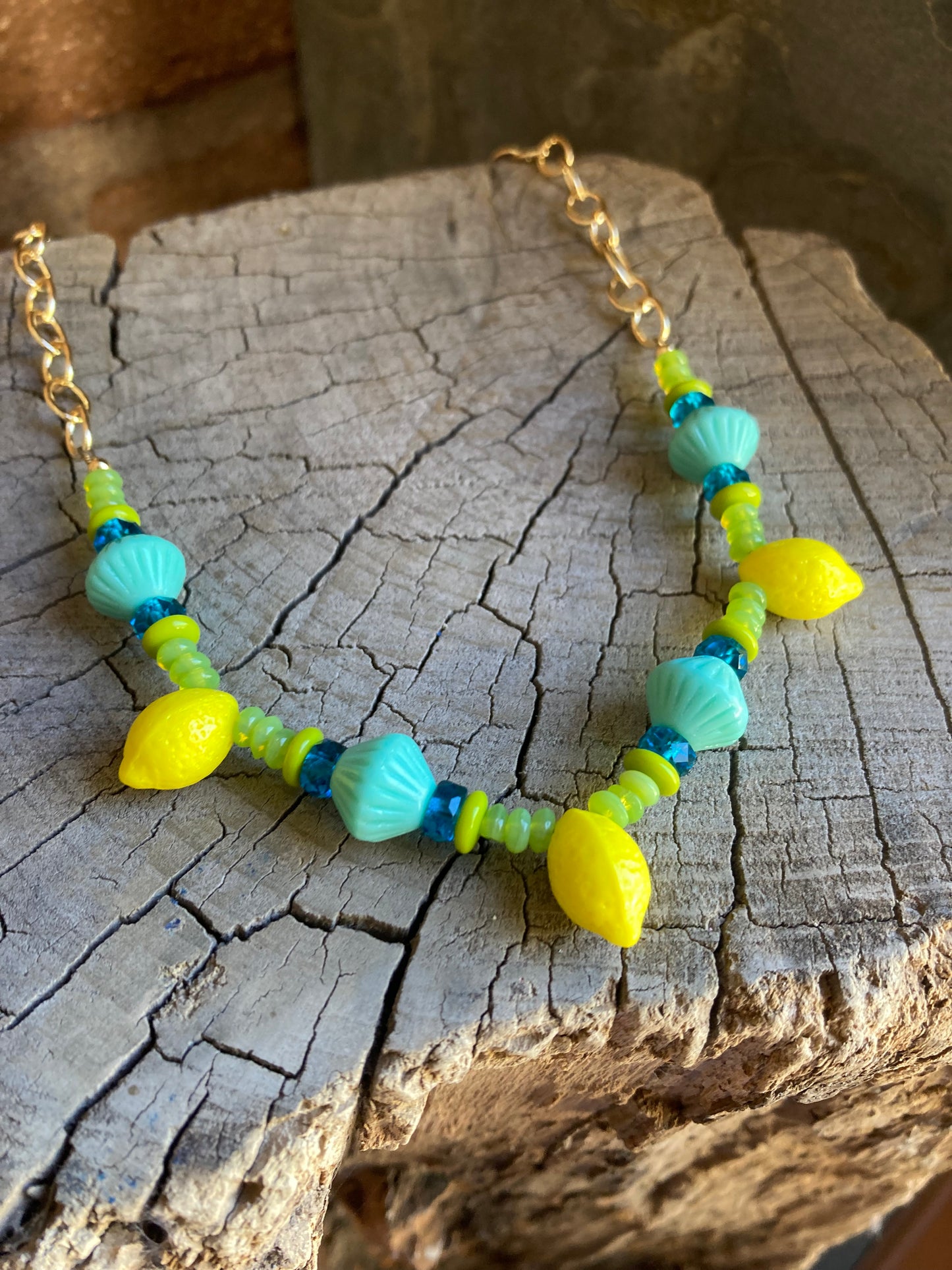 COLLAR MAKE LEMONADE!