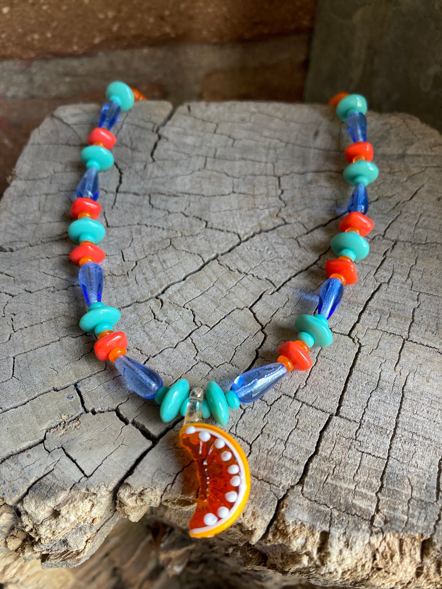 COLLAR NARANJA