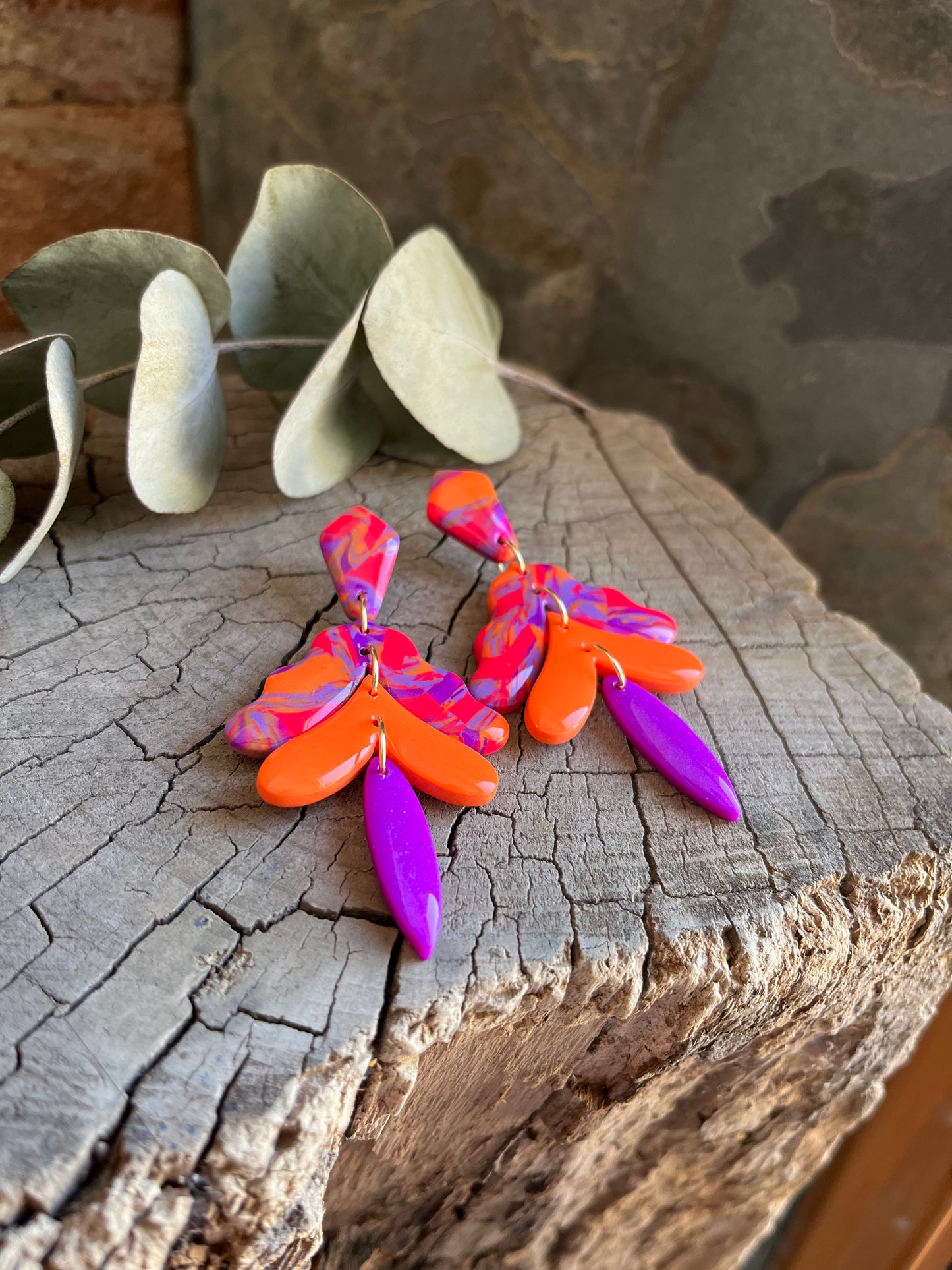 PLUMAS