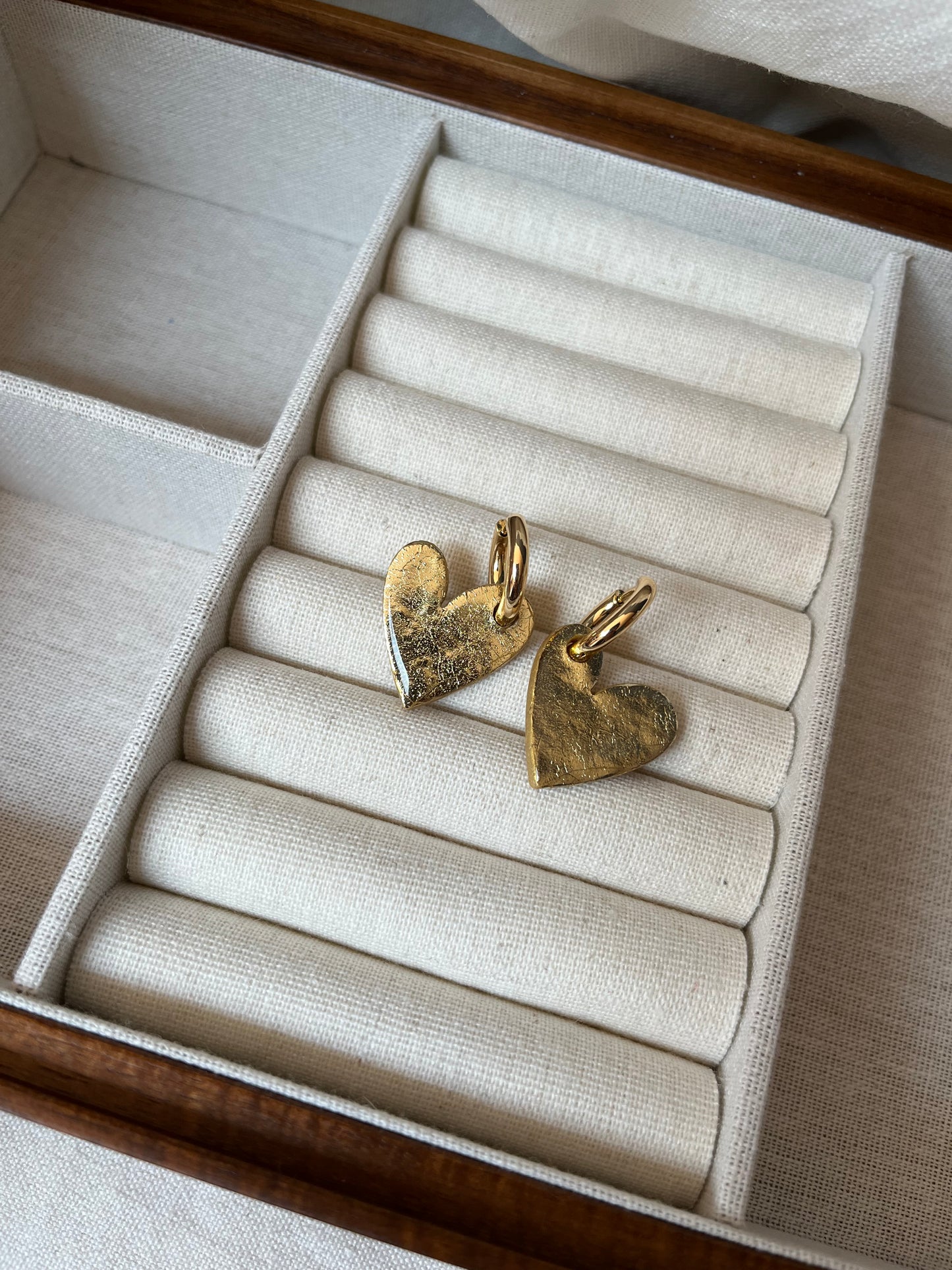 ARGOLLAS OLI + CORAZÓN GOLD