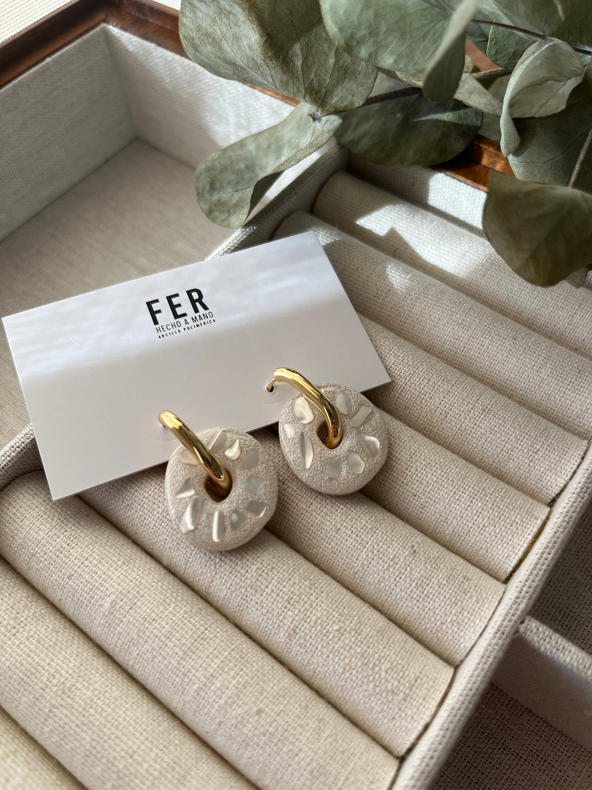 ARGOLLAS ANA + CHARM NÁCAR