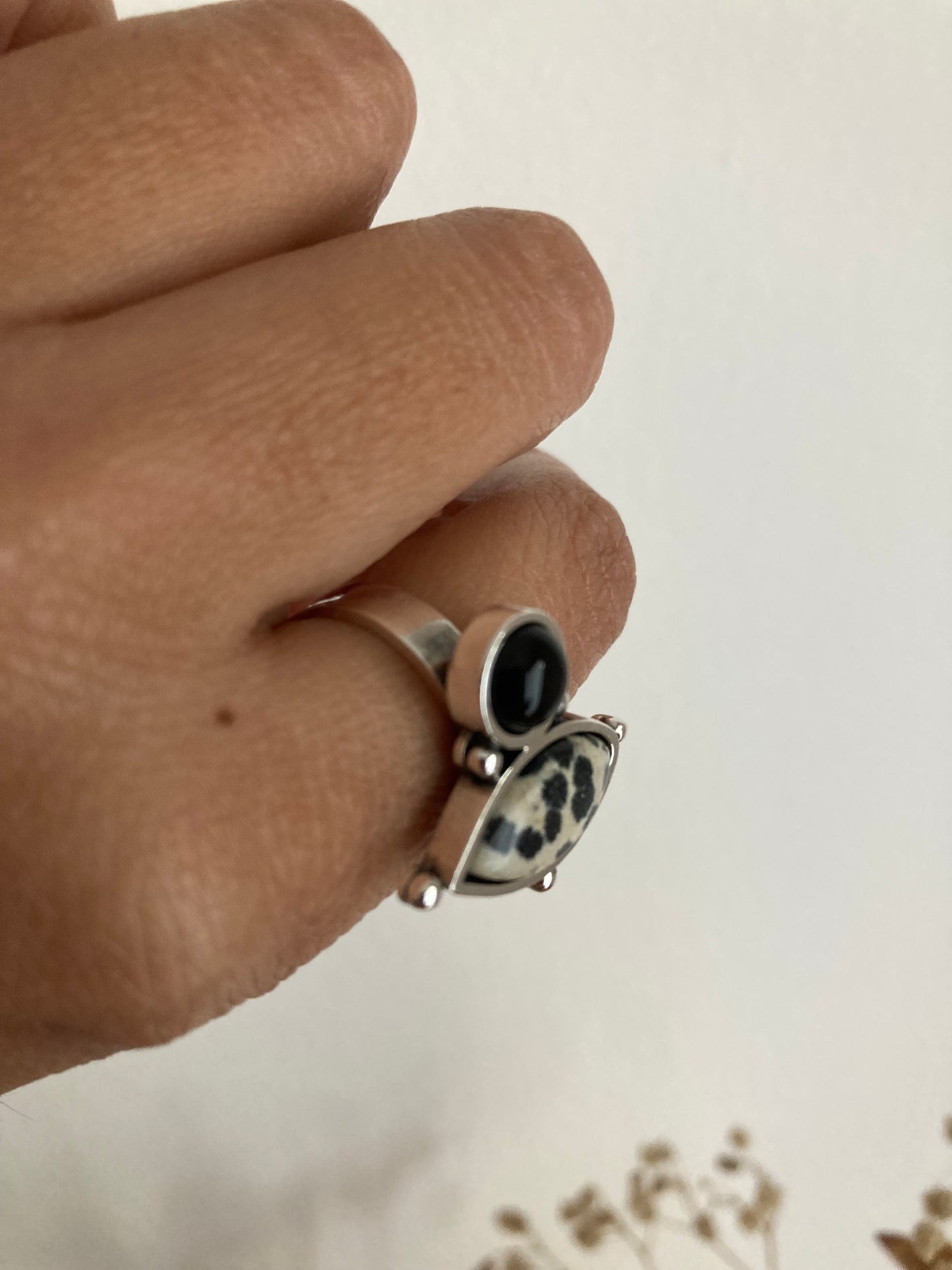 ANILLO JASPE DÁLMATA & ONIX