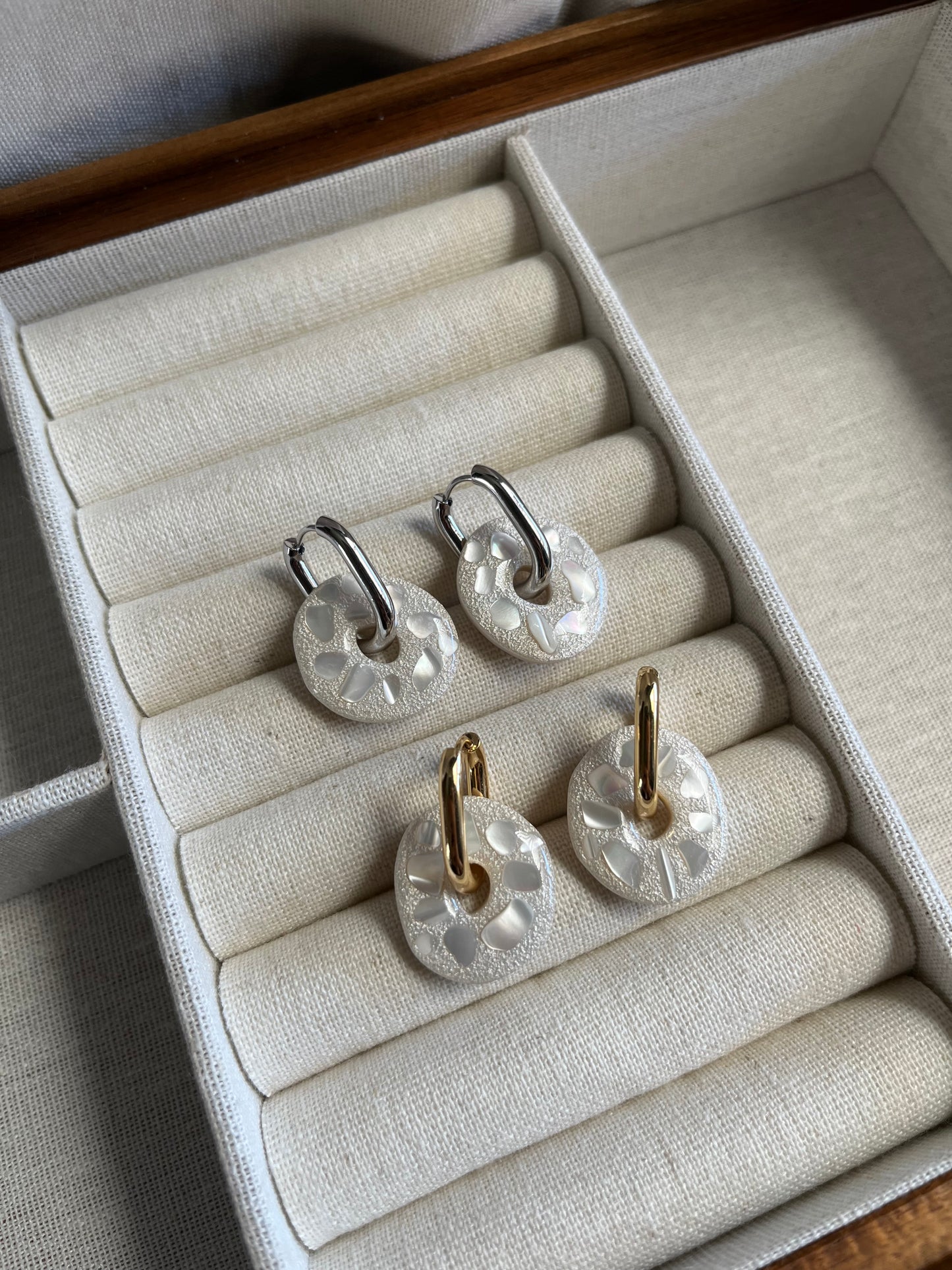 ARGOLLAS ANA + CHARM NÁCAR