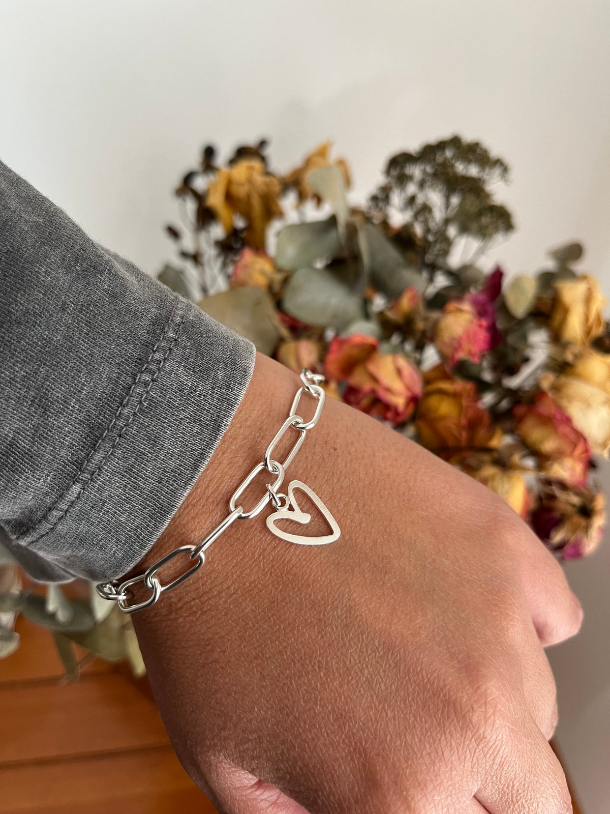 PULSERA CORAZÓN CALADO