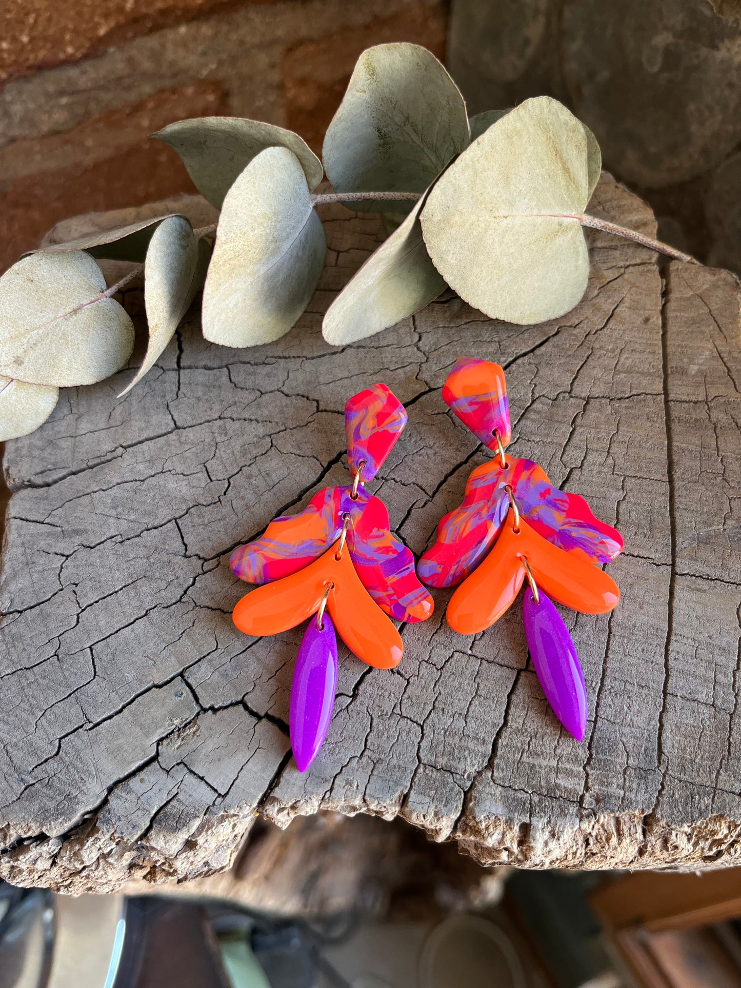 PLUMAS