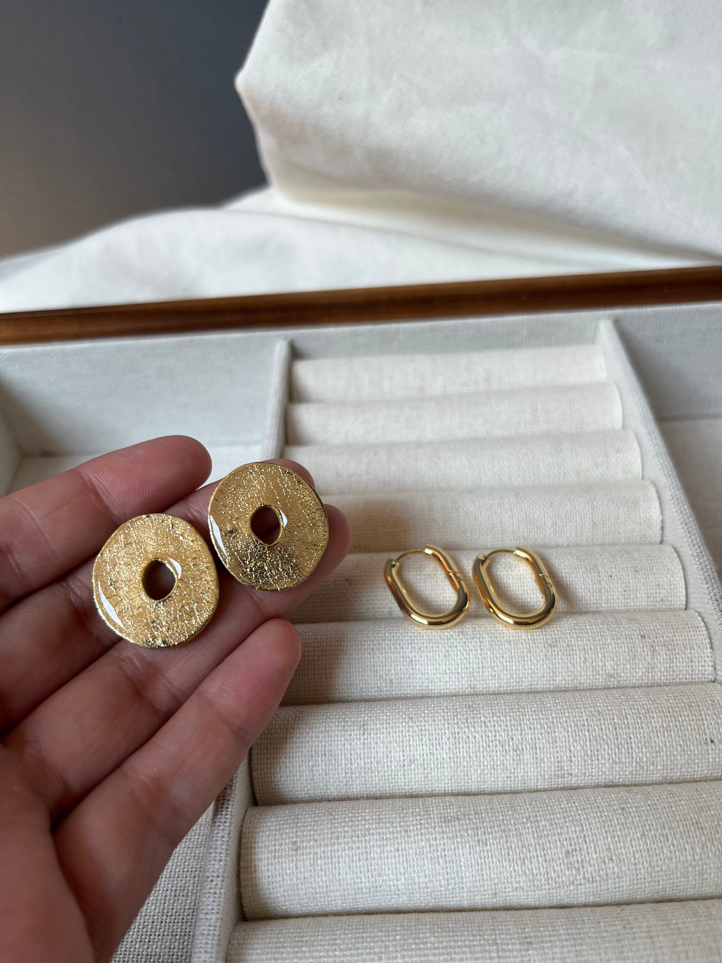 ARGOLLAS ANA + CHARM GOLD